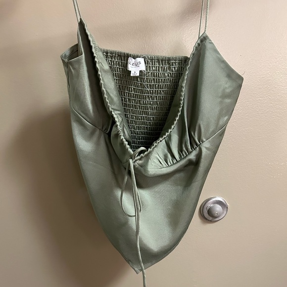 LELIS green spaghetti strap top - Picture 3 of 3